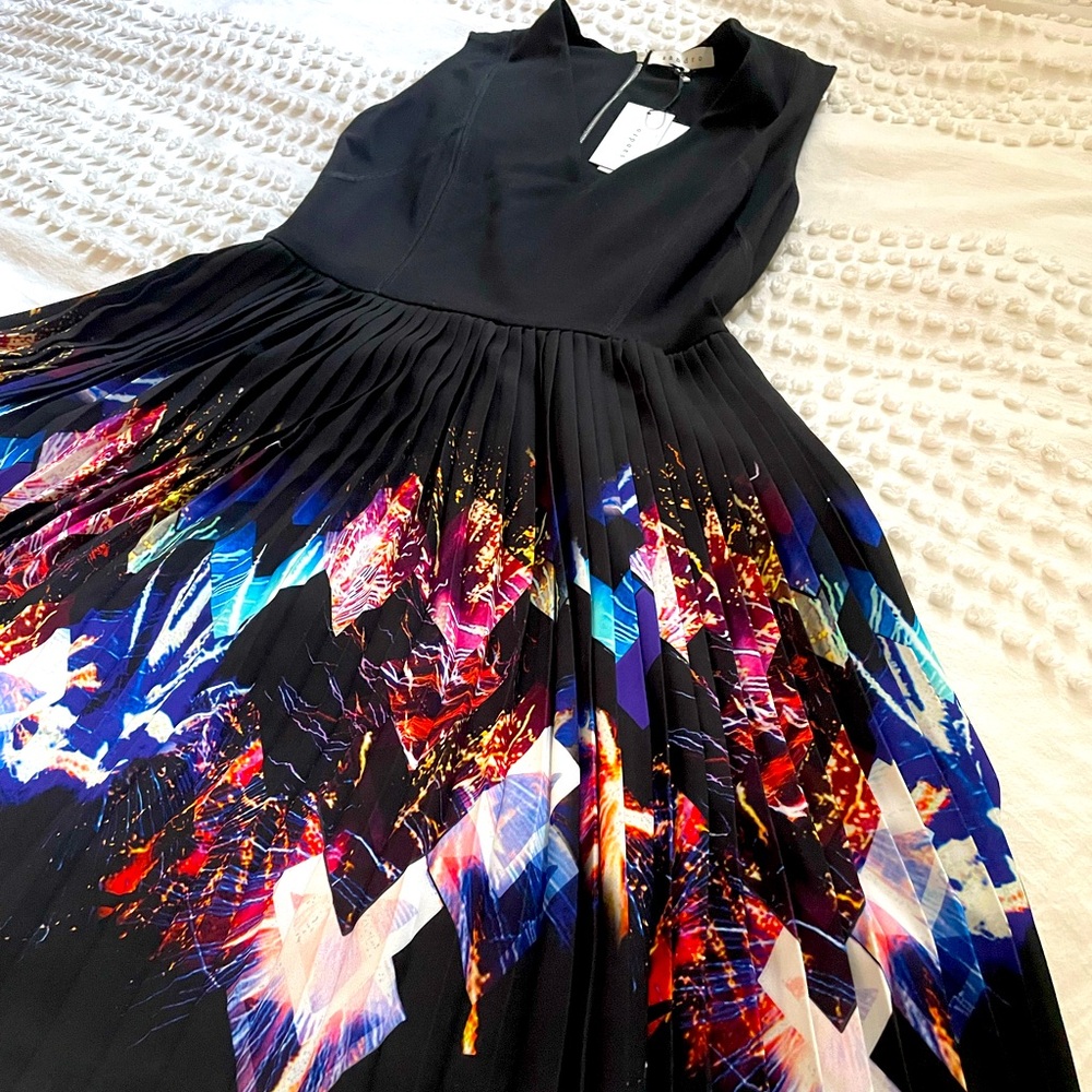 NWT Sandro Paris Dress Sz 1 (US size 6) Black pleated, abstract. Colorful.